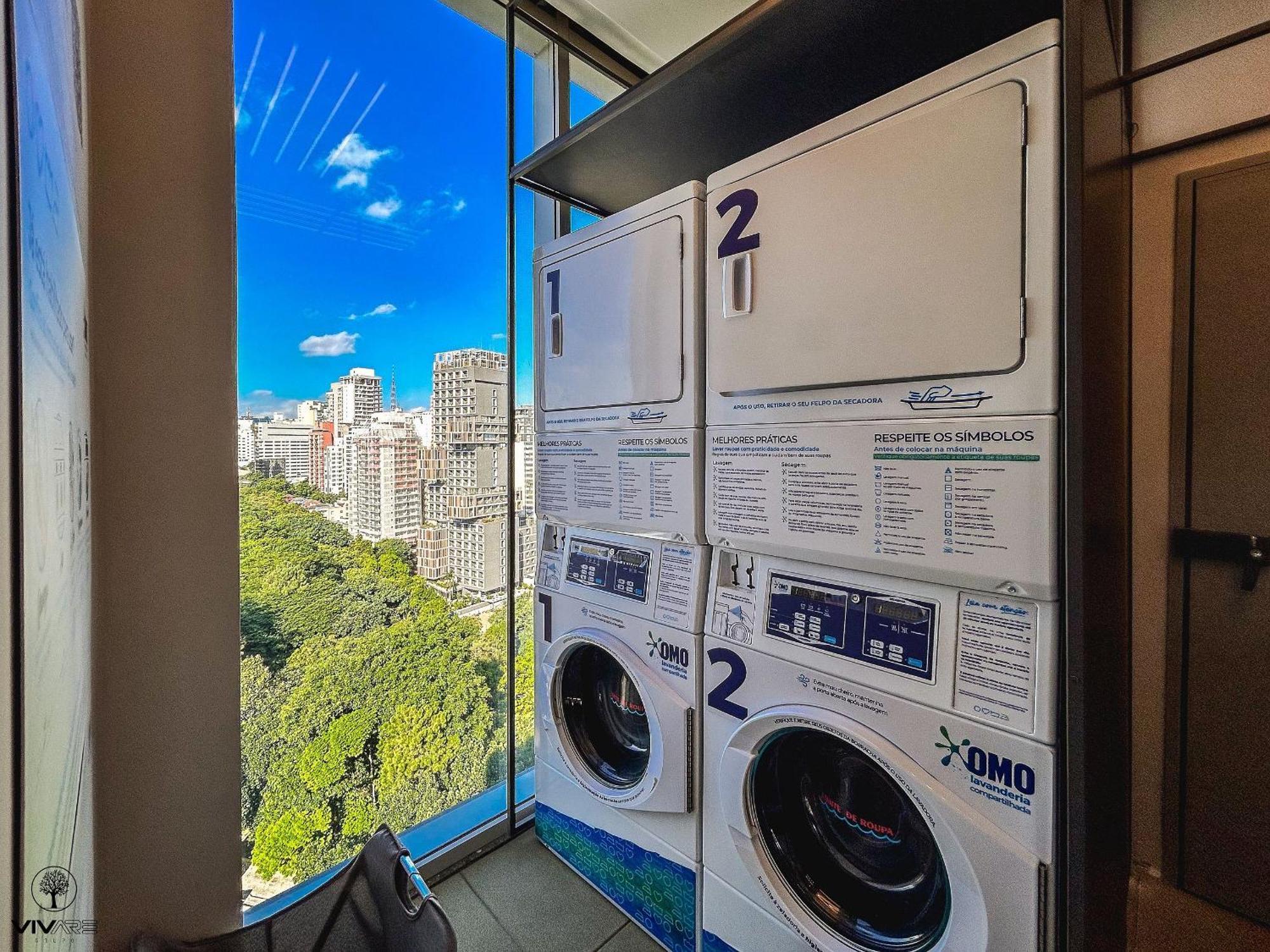 Seasons Pinheiros - Px Hosp Clinicas/reboucas * São Paulo